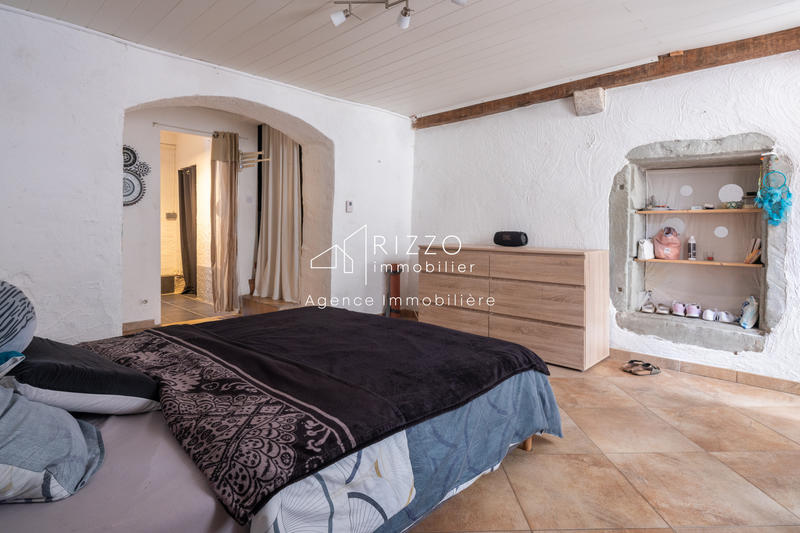 Maison - 260 m² - 9 pièces