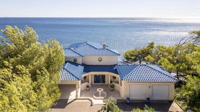 Villa - 240 m² - 8 pièces