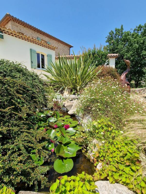 Villa - 191 m² - 6 pièces