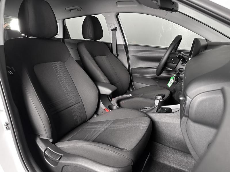 Hyundai i20 Intuitive 100ch -21% Camera Carplay Sieges Chauff Regul Garantie 2030 Dct-7