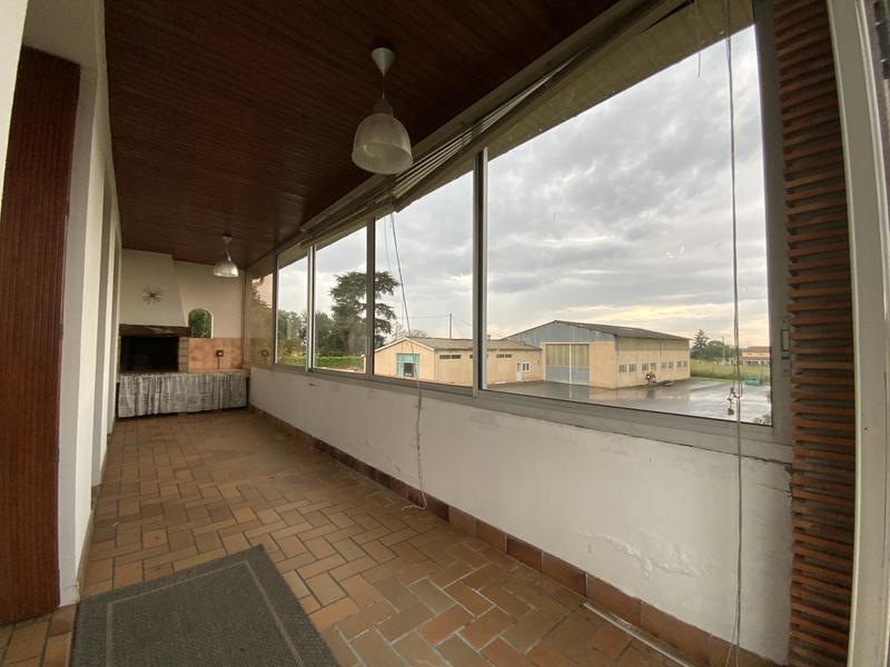 Maison - 310 m² - 7 pièces