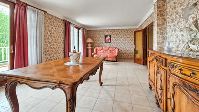 Maison - 183 m² - 5 pièces