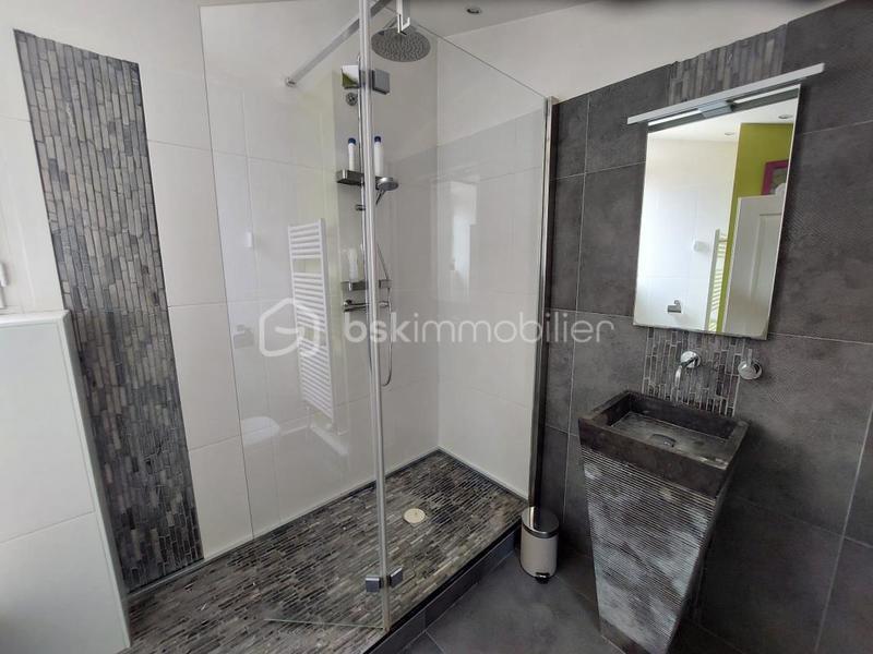 Duplex - 97 m² - 5 pièces