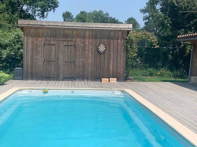 Maison - 240 m² - 10 pièces