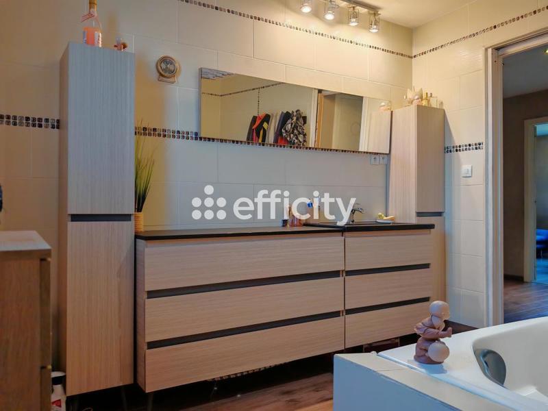 Pavillon - 137 m² - 5 pièces