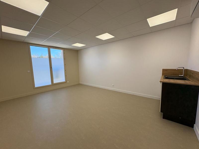 Bureau - 25 m² - 1 pièce