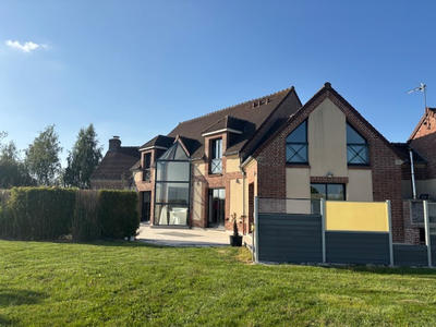 Maison - 265 m² - 9 pièces