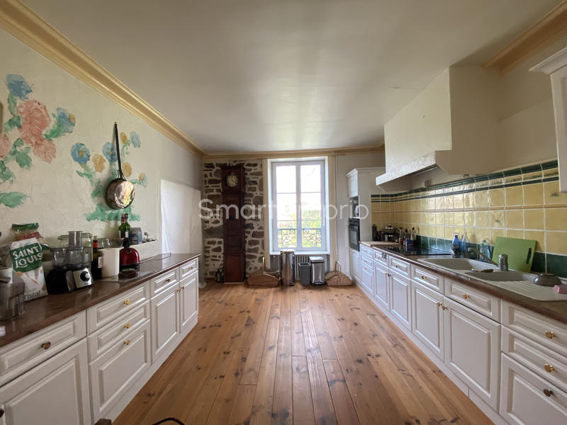 Maison - 500 m² - 19 pièces