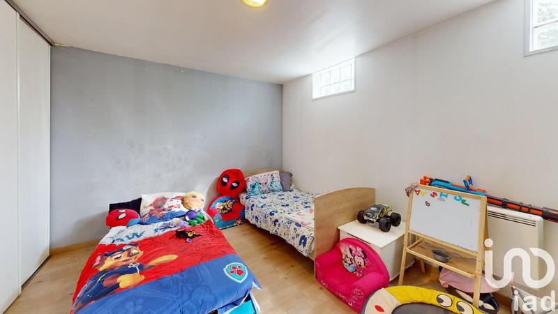 Maison - 300 m² - 14 pièces