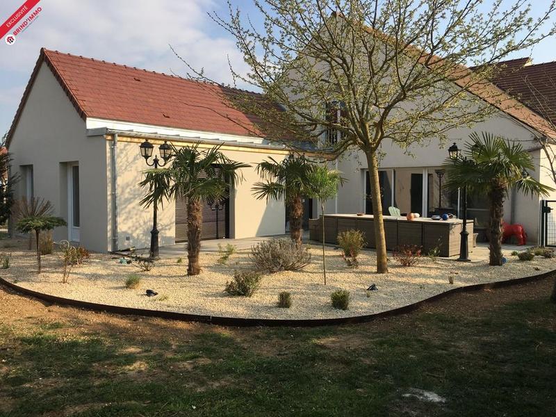 Demeure - 271 m² - 5 pièces