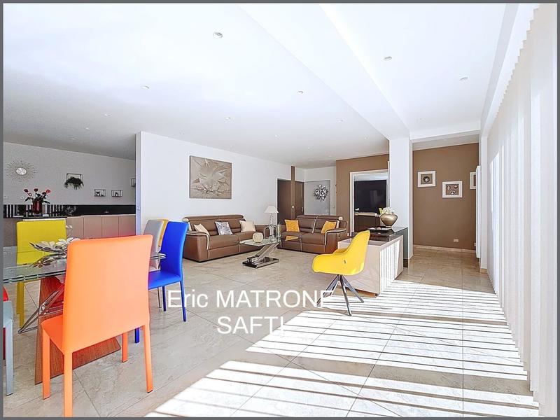 Maison - 175 m² - 6 pièces