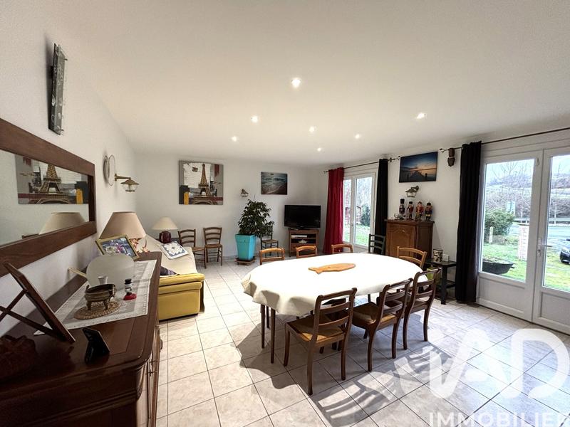 Maison - 90 m² - 4 pièces