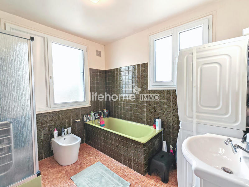 Maison - 120 m² - 4 pièces