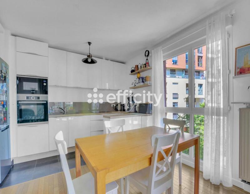 Appartement - 81 m² - 4 pièces