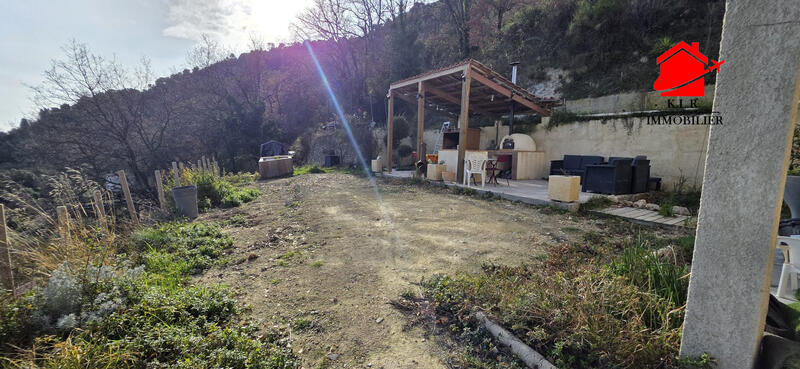 Maison - 200 m² - 8 pièces