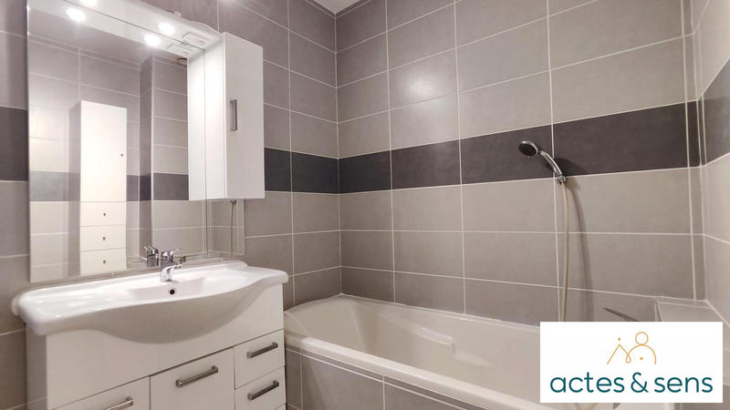 Maison - 103 m² - 6 pièces