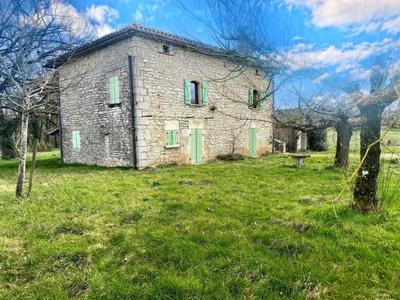 Maison en pierre - 162 m² - 7 pièces