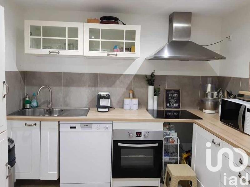 Maison - 220 m² - 8 pièces