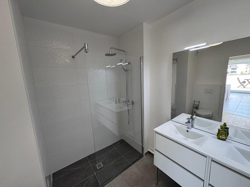 Appartement - 90 m² - 4 pièces