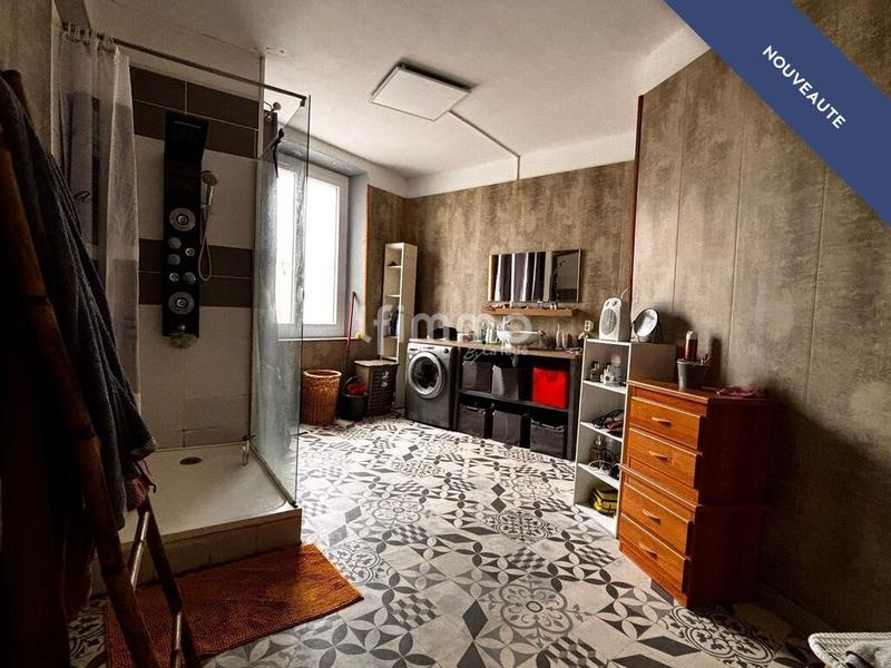 Maison - 298 m² - 7 pièces