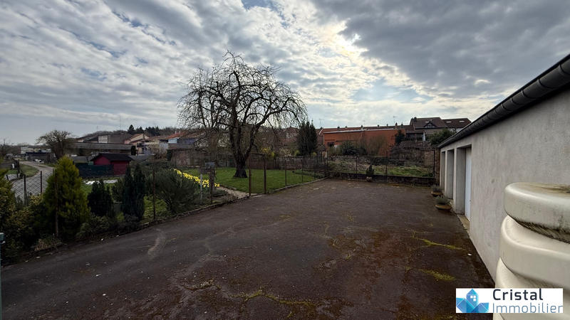 Parking / Garage - 100 m²