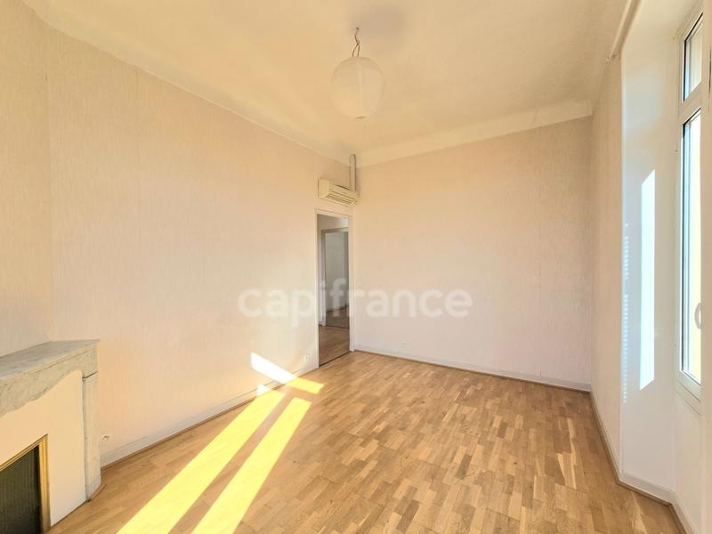 Appartement bourgeois - 80 m² - 4 pièces