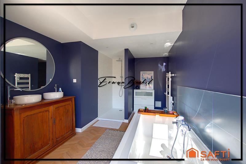 Maison - 180 m² - 6 pièces