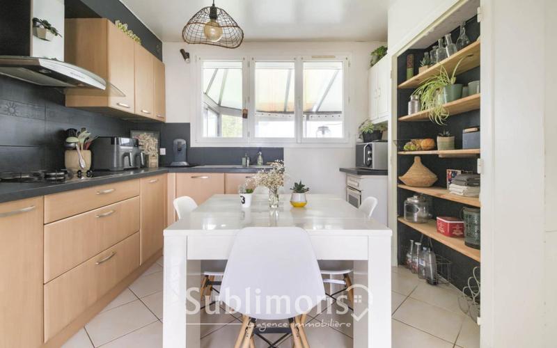 Maison ancienne - 108 m² - 7 pièces