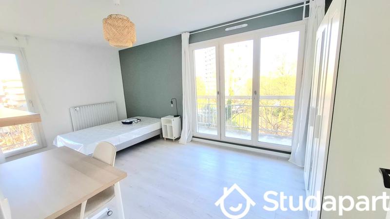 Chambre - 9 m² - 1 pièce