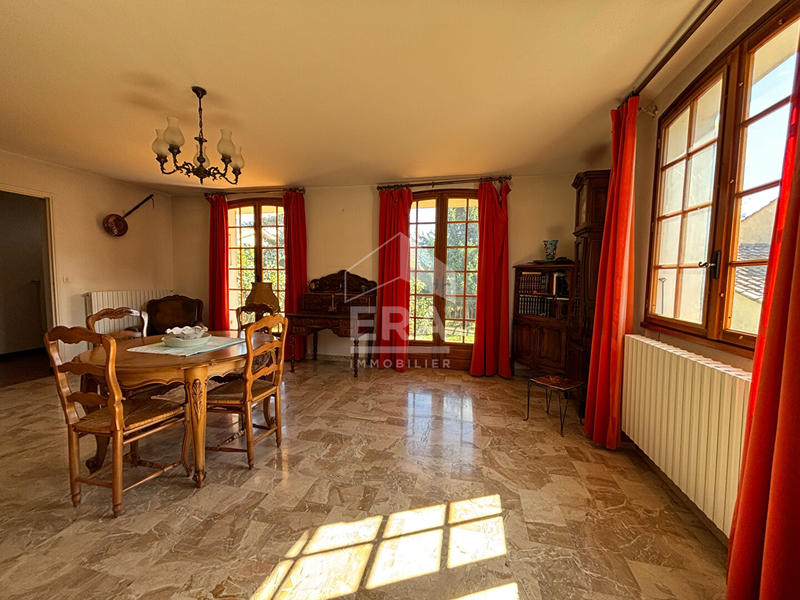 Maison - 189 m² - 7 pièces