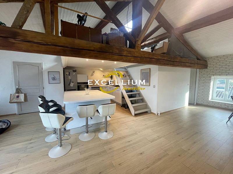 Appartement - 105 m² - 4 pièces