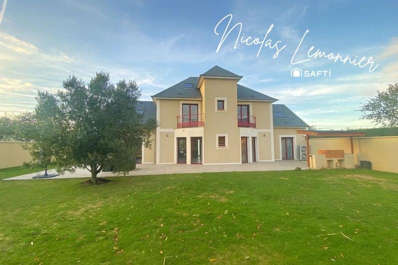 Maison - 240 m² - 6 pièces