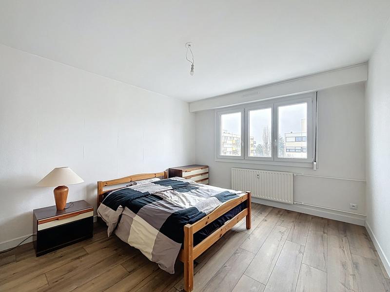 Appartement - 102 m² - 4 pièces