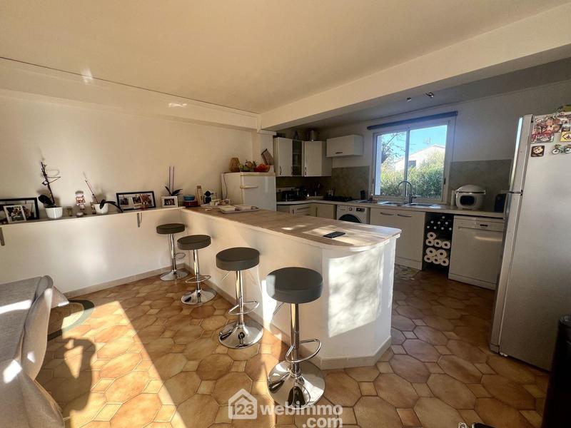 Maison - 339 m² - 12 pièces