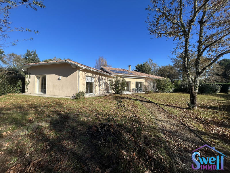 Maison contemporaine - 218 m² - 6 pièces