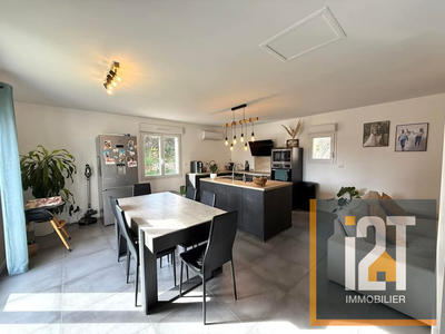 Villa - 115 m² - 6 pièces