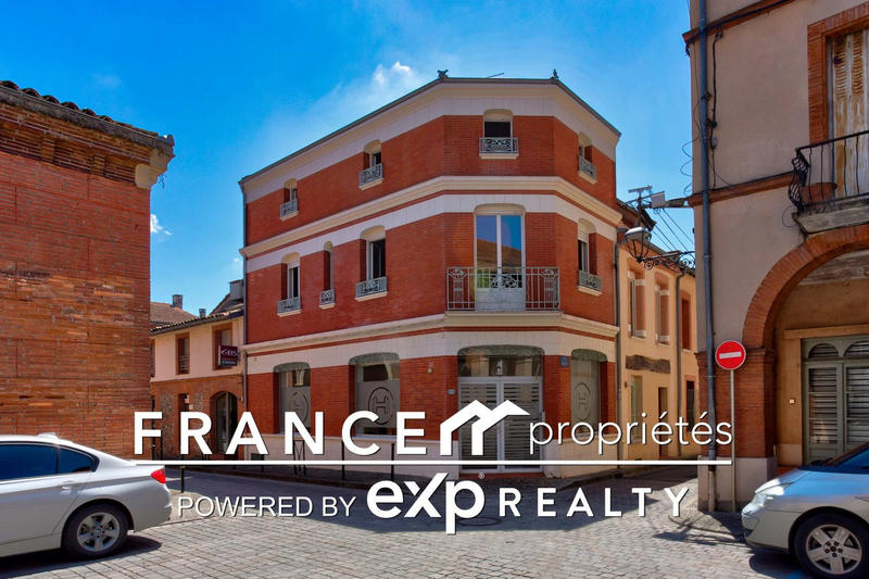 Maison traditionnelle - 167 m² - 6 pièces