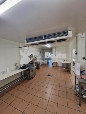 Immeuble mixte - 240 m²