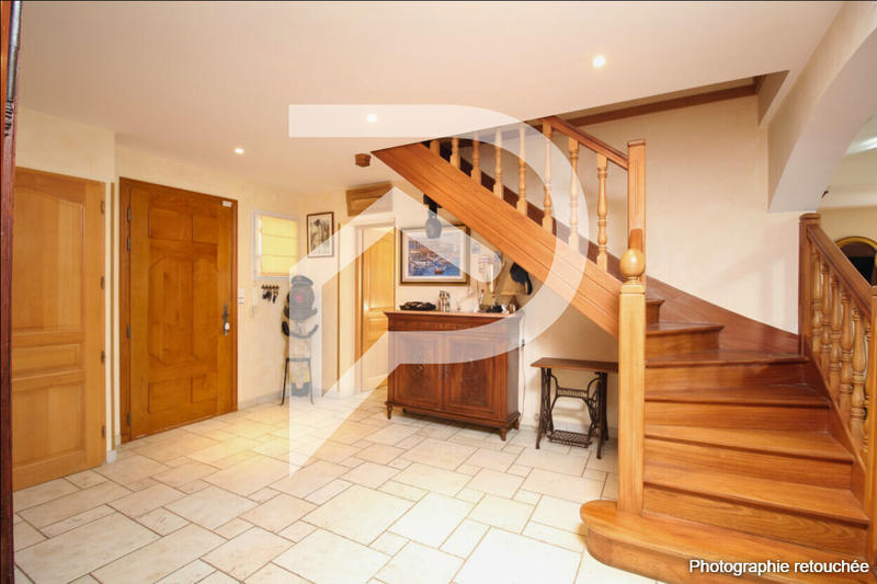 Maison - 169 m² - 6 pièces
