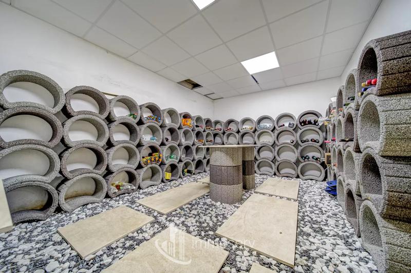 Maison - 240 m² - 7 pièces