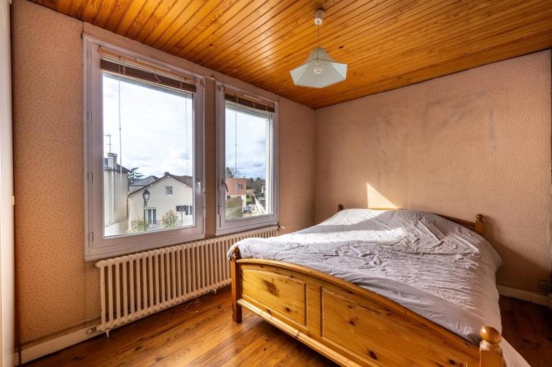 Maison - 187 m² - 8 pièces