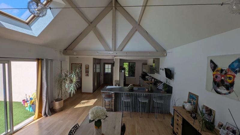 Maison - 166 m² - 6 pièces