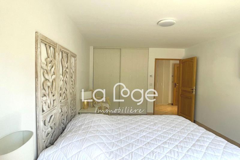 Maison - 208 m² - 8 pièces