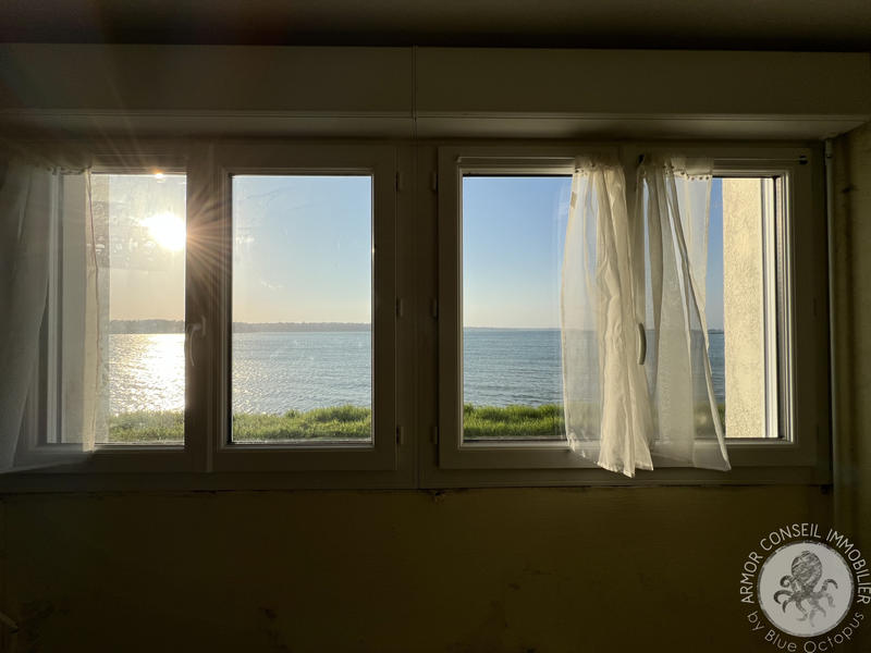 Maison - 207 m² - 7 pièces