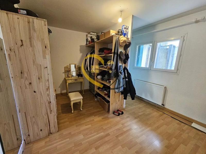 Maison - 185 m² - 6 pièces