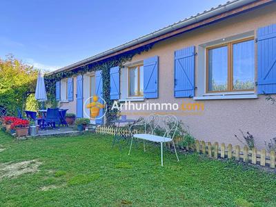 Maison - 96 m² - 4 pièces