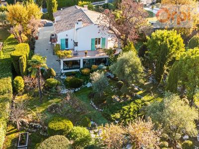 Villa - 160 m² - 4 pièces