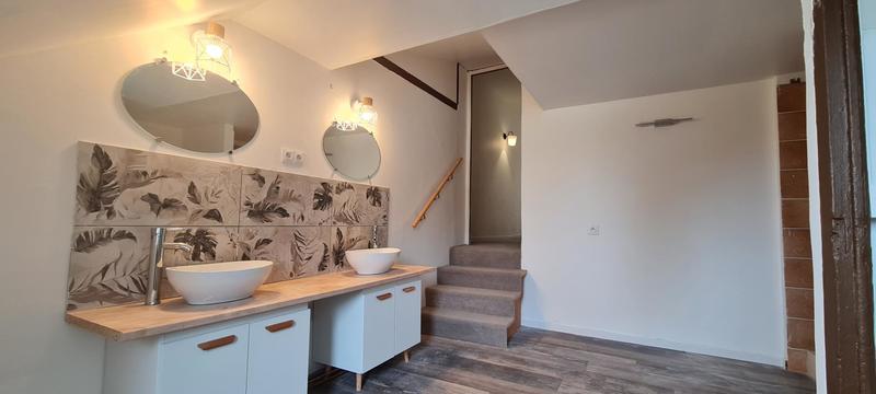 Maison - 232 m² - 8 pièces