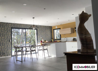 Villa - 193 m² - 5 pièces