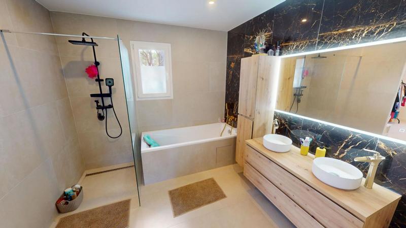 Villa - 141 m² - 7 pièces